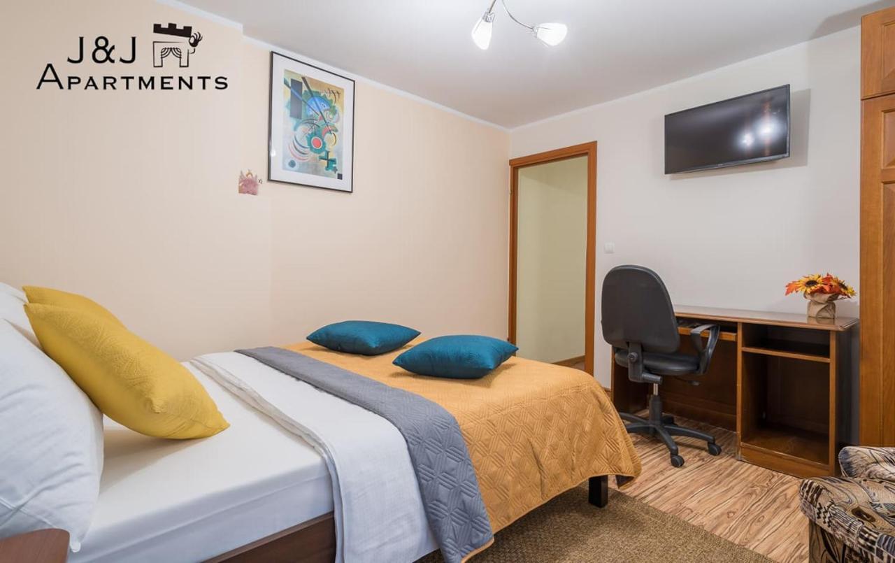 J&J Apartments, Szeroka 25 Apartament 13 Торунь Екстер'єр фото